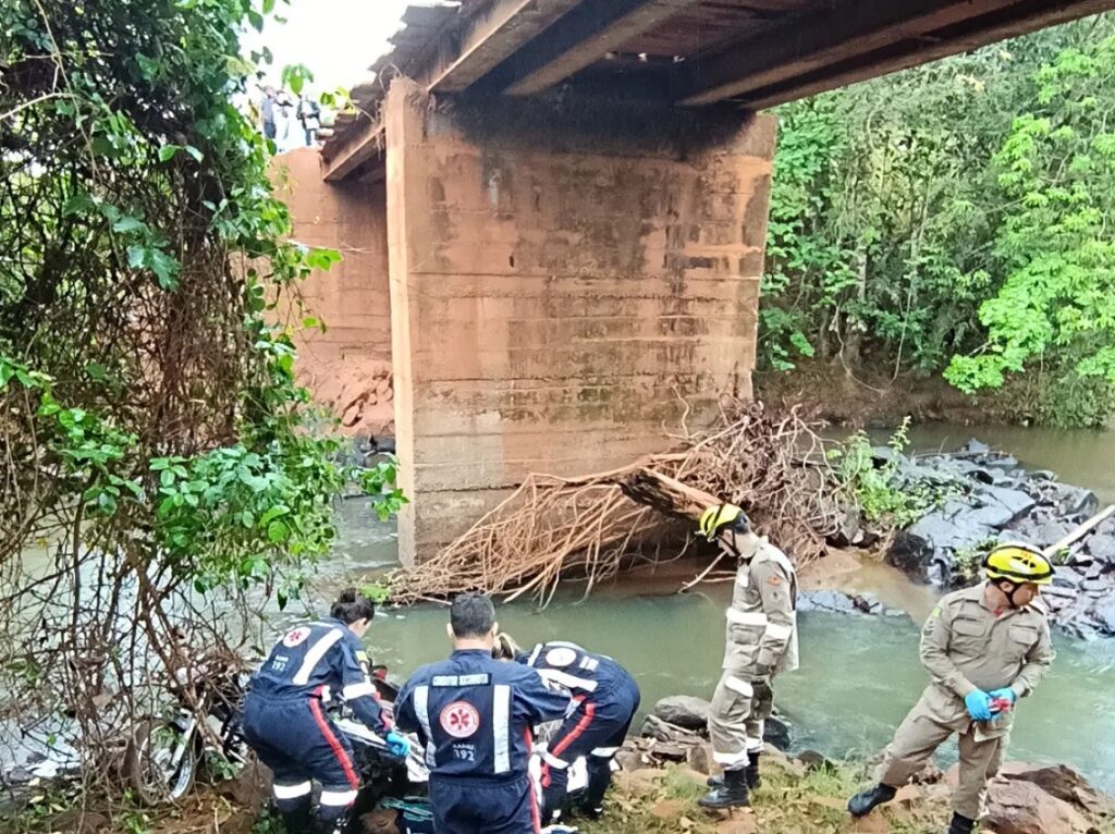 motociclista-morre-apos-queda-de-ponte-na-zona-rural-de-ipora