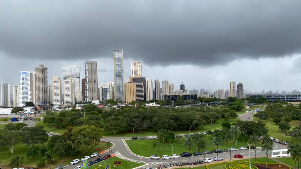 goias-tem-novo-alerta-para-tempestades-com-granizo-e-ventos-fortes