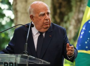 morre,-aos-90-anos,-o-embaixador-marcos-azambuja
