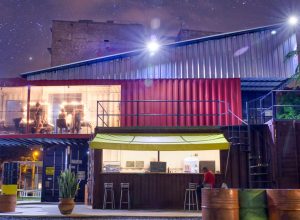 teatro-de-conteiner,-em-sao-paulo,-deve-desocupar-espaco-em-15-dias