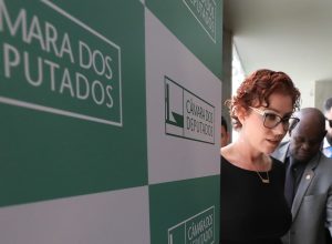 stf-julga-recurso-de-carla-zambelli-para-anular-condenacao
