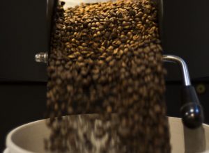 policia-apreende-no-rio-tres-toneladas-de-cafe-improprio-para-consumo