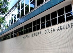 unidades-de-saude-do-rio-terao-placas-com-textos-criticos-ao-aborto