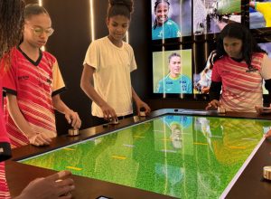 caravana-roda-o-pais-com-ex-atletas-do-futebol-feminino