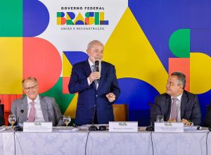 prioridade-do-governo-em-2025-e-baratear-os-alimentos,-diz-lula