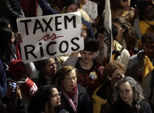 ato-na-avenida-paulista-pede-taxacao-de-super-ricos-e-condena-tarifaco