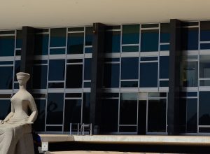 no-stf,-servidor-diz-que-governo-bolsonaro-tentou-ligar-lula-a-faccao