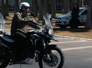 “pintou-um-clima”:-bolsonaro-e-condenado-por-fala-sobre-venezuelanas