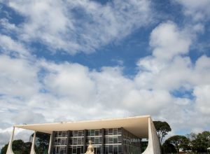 tenente-coronel-nega-ter-recebido-sacola-com-dinheiro-de-mauro-cid 