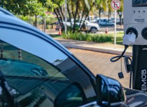 montadoras-apoiam-decisao-que-limita-importacao-de-carros-eletricos