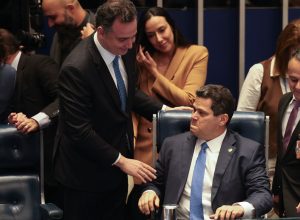 nova-mesa-diretora-do-senado-e-eleita-por-aclamacao