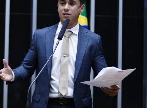 justica-aumenta-indenizacao-que-nikolas-tera-de-pagar-a-felipe-neto