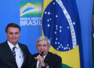 heleno-se-distanciou-de-bolsonaro-e-nao-sabia-de-golpe,-diz-advogado