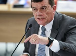 fux-vota-pela-absolvicao-de-ex-ministro-da-defesa-de-bolsonaro