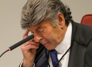 fux-foi-contraditorio-e-seletivo-nas-provas-do-golpe,-dizem-juristas