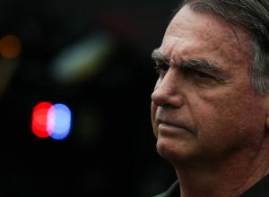 bolsonaro-teve-pre-sincope,-vomitos-e-queda-de-pressao,-diz-defesa