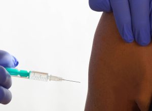 dia-mundial-do-cancer:-vacina-do-hpv-tambem-previne-doenca-em-homens