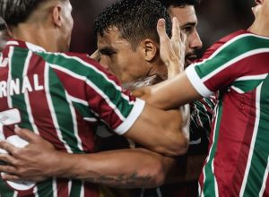 fluminense-quebra-jejum-de-vitorias-e-vence-o-botafogo-por-2-a-0