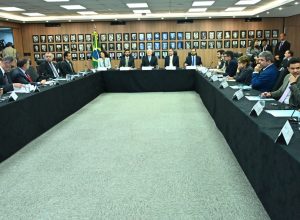 governo-cria-comite-de-enfrentamento-da-crise-do-metanol