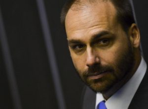 pgr-diz-que-deputados-nao-podem-pedir-prisao-de-eduardo-bolsonaro