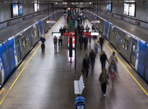 veja-o-que-fazer-para-reaver-objetos-caidos-nos-trilhos-do-metro/rio