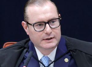 golpe:-zanin-vota-e-soma-2-votos-para-condenar-nucleo-de-desinformacao