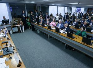 deputado-pede-prisao-de-ex-presidente-de-entidade-por-silencio-em-cpmi