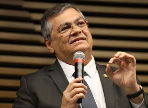 eventuais-crimes-em-emendas-pix-antigas-serao-apurados,-garante-dino