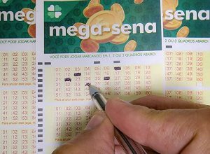 mega-sena:-confira-os-numeros-sorteados-no-concurso-2.932