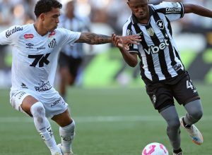 botafogo-fica-duas-vezes-a-frente,-mas-cede-empate-ao-santos-no-rio