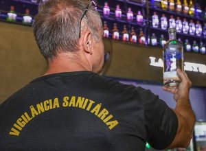 metanol:-nove-estados-investigam-casos-de-intoxicacao