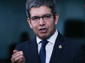 randolfe:-governo-quer-integrar-policias-e-penas-duras-contra-faccoes