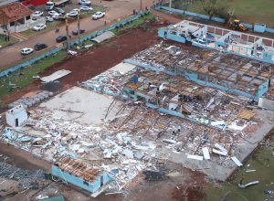 numero-de-feridos-chega-a-750-apos-passagem-de-tornado-pelo-parana