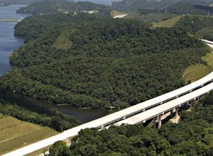caminhao-interdita-rodoanel-em-sao-paulo-e-pm-e-acionada
