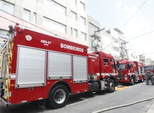 explosao-de-galpao-com-fogos-de-artificio-mata-uma-pessoa-em-sao-paulo