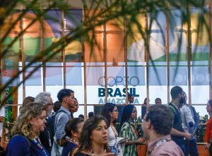 manifestacoes-aumentam-na-cop30-com-reta-final-de-negociacoes