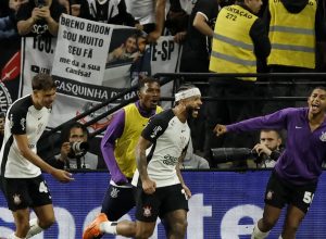 depay-e-yuri-alberto-desequilibram-e-corinthians-vence-majestoso