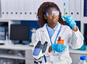 jovens-negros-chegam-a-universidade,-mas-nao-ao-mercado-de-trabalho