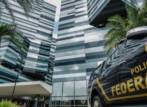 anderson-torres-e-ramagem-sao-demitidos-da-pf-apos-condenacao
