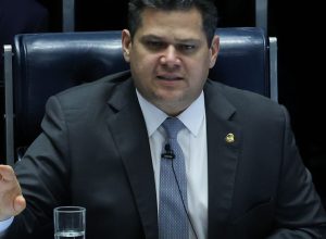 alcolumbre-quer-pautar-projeto-da-dosimetria-assim-que-sair-da-camara