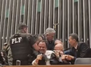 entidades-criticam-retirada-da-imprensa-na-camara