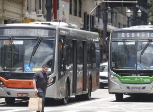 apos-paralisacao,-onibus-circulam-normalmente-em-sp-nesta-quarta-(10)
