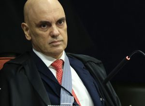moraes-autoriza-bolsonaro-a-fazer-cirurgia,-mas-nega-prisao-domiciliar