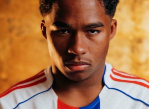 lyon-anuncia-contratacao-por-emprestimo-do-atacante-endrick
