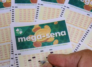 mega-sena-acumula-e-premio-vai-a-r$-35-milhoes