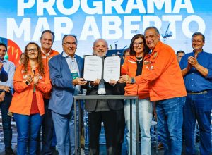 petrobras-assina-contrato-bilionario-para-fabricar-navios-no-rs