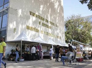 governo-libera-mais-r$-3,9-bi-para-pagar-saque-aniversario-do-fgts