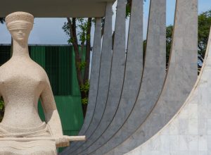 por-unanimidade,-stf-enquadra-caixa-2-como-improbidade-administrativa