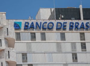 justica-bloqueia-acoes-do-brb-ligadas-a-banco master