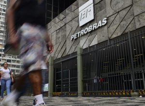 petrobras-reajusta-preco-do-querosene-de-aviacao-em-55%
